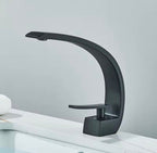 Moderner Einhebel-Wasserhahn