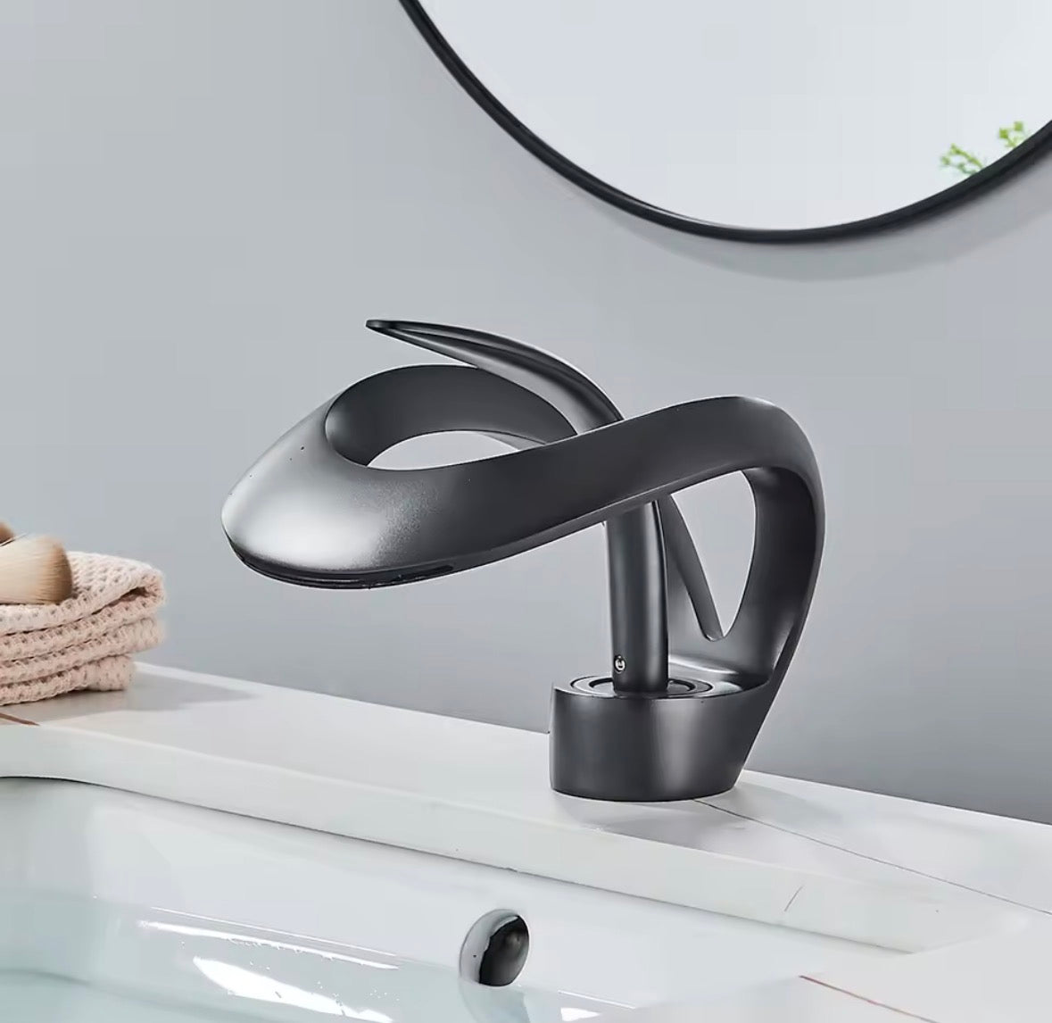 Moderner Wasserhahn für Bad, U-Form -Mischbatterie